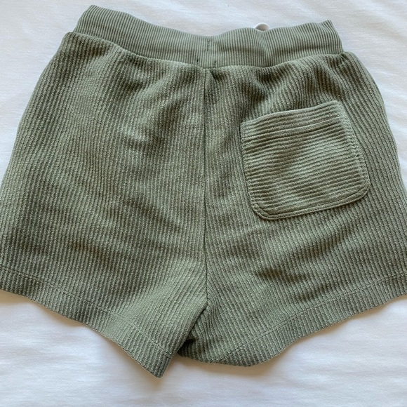 Aerie Matching Set - Picture 5 of 6